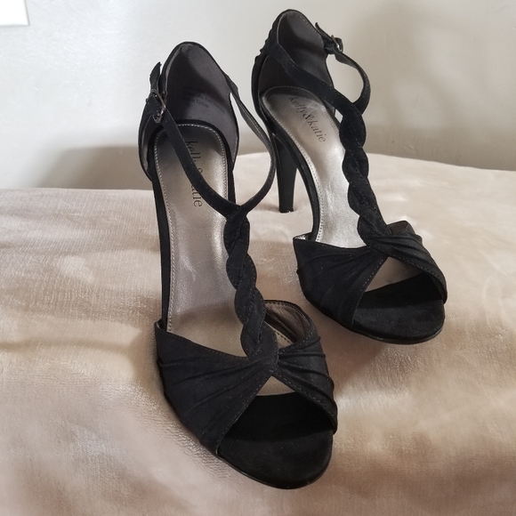 Kelly & Katie Suede Black Heels. - Picture 5 of 8
